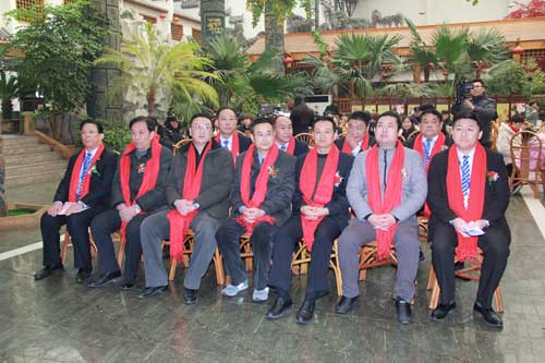 热烈祝贺瑞丽金康物业管理集团2018年年终表彰大会暨文艺汇演胜利召开